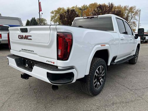 2022 GMC Sierra 2500 AT4