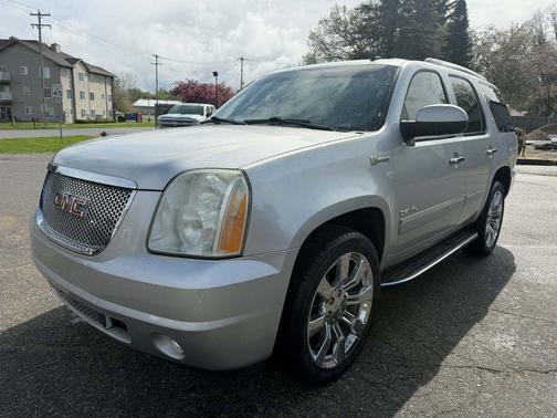 Pure Silver Metallic 2011 GMC Yukon Hybrid Denali