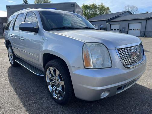 Pure Silver Metallic 2011 GMC Yukon Hybrid Denali