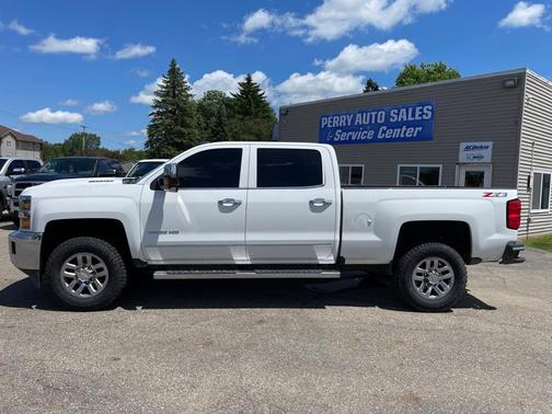 WHITE 2019 Chevrolet Silverado 3500 LTZ