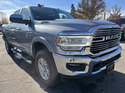 2019 RAM 2500 Laramie Crew Cab 4x4 6'4' Box