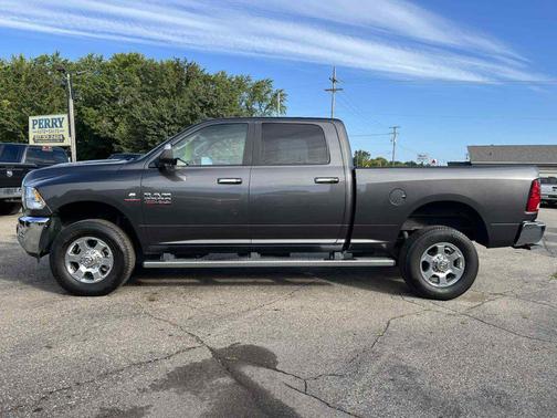 2018 RAM 2500 Big Horn Crew Cab 4x4 6'4' Box