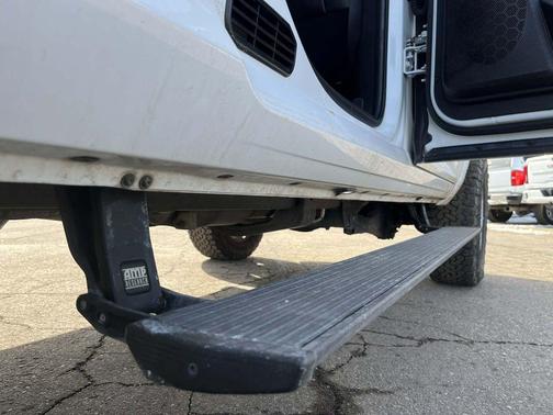 2017 RAM 2500 Laramie Mega Cab 4x4 6'4' Box