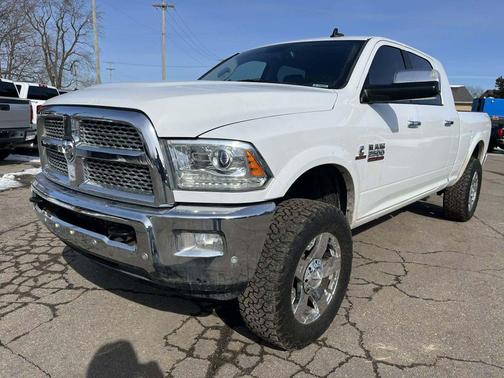2017 RAM 2500 Laramie Mega Cab 4x4 6'4' Box