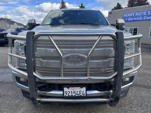 White Gold Metallic 2018 Ford F-250 Lariat