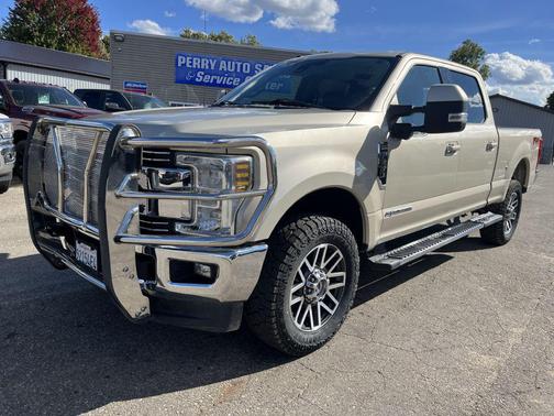 White Gold Metallic 2018 Ford F-250 Lariat