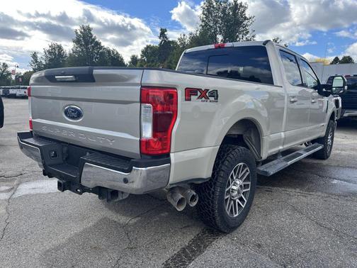White Gold Metallic 2018 Ford F-250 Lariat