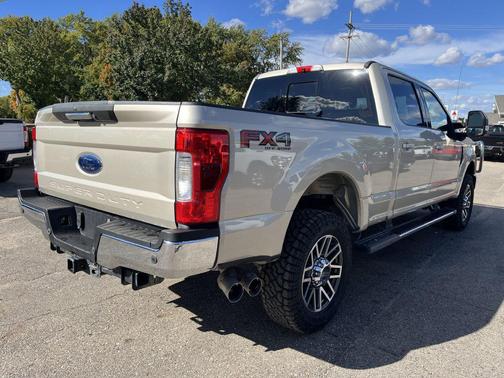 White Gold Metallic 2018 Ford F-250 Lariat
