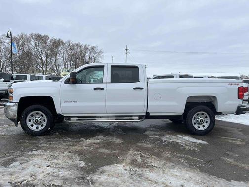 2017 Chevrolet Silverado 3500 WT