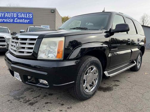 2003 Cadillac Escalade Base