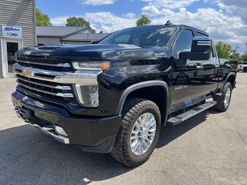 Black 2022 Chevrolet Silverado 2500 High Country