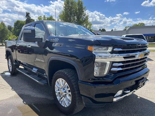 Black 2022 Chevrolet Silverado 2500 High Country