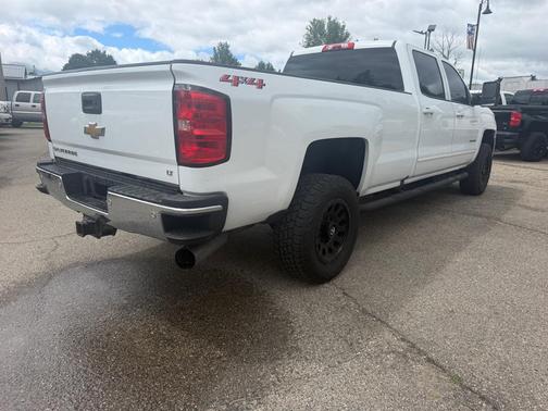 WHITE 2018 Chevrolet Silverado 2500 LT