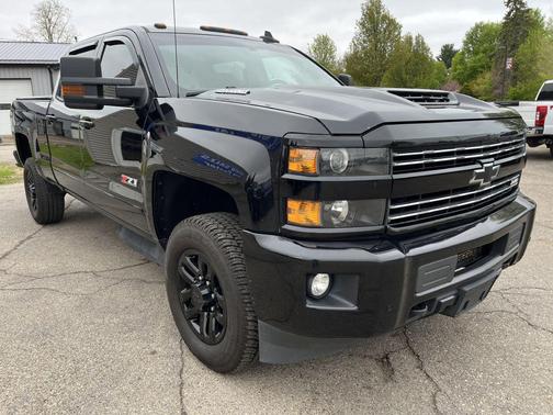 Black 2018 Chevrolet Silverado 2500 LT