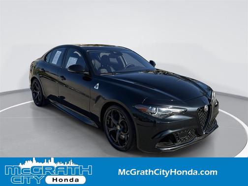 2022 Alfa Romeo Giulia Quadrifoglio