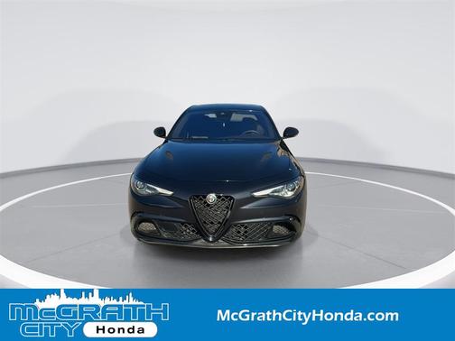 2022 Alfa Romeo Giulia Quadrifoglio