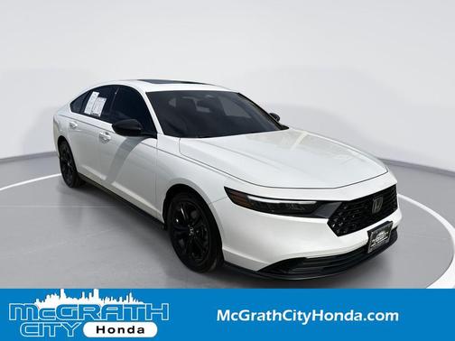Platinum White Pearl 2025 Honda Accord SE