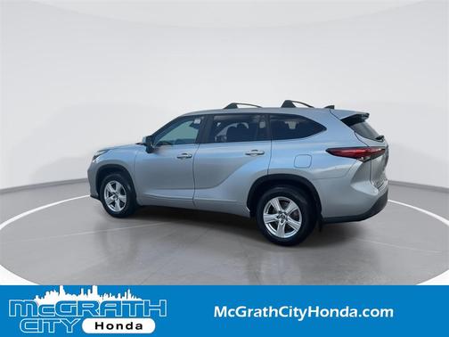 2023 Toyota Highlander LE