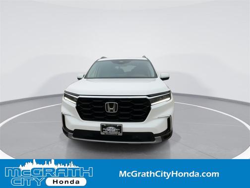 2025 Honda Pilot Touring 8-Passenger