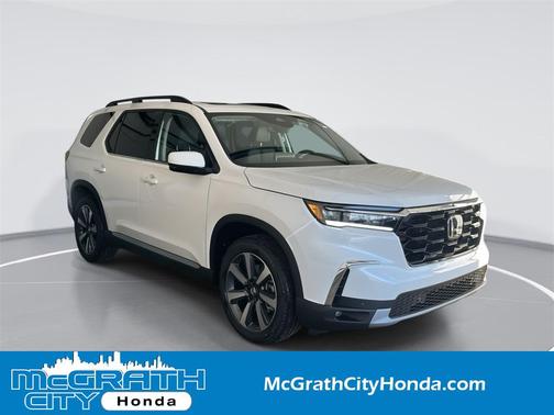 2025 Honda Pilot Touring 8-Passenger