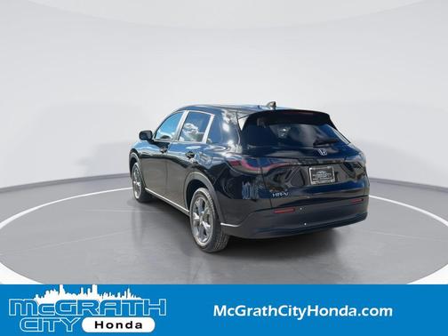 Crystal Black Pearl 2027 Honda HR-V LX