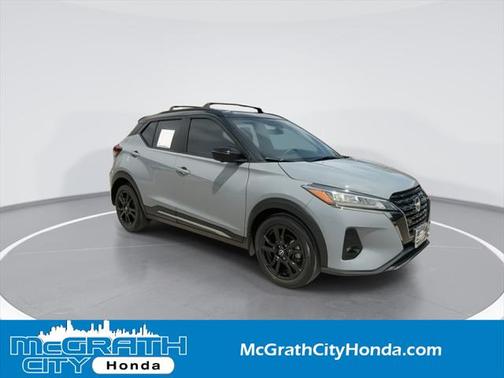 2022 Nissan Kicks SR