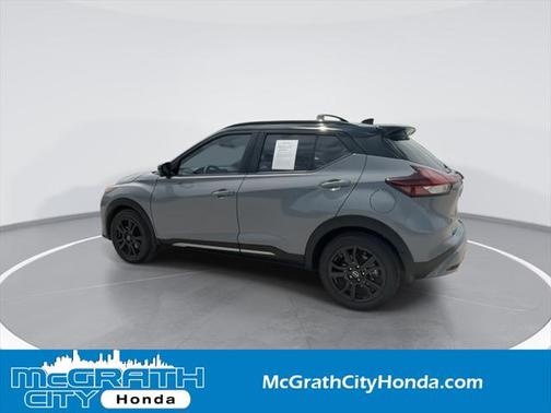 2022 Nissan Kicks SR