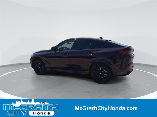 2022 BMW X6 M50i