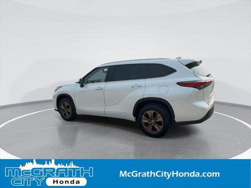 2023 Toyota Highlander Hybrid XLE