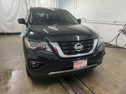 2019 Nissan Pathfinder SL