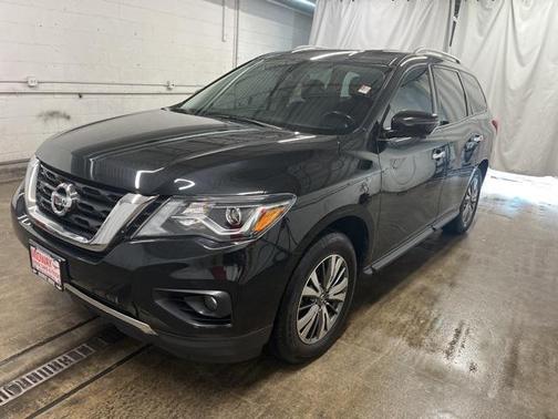 2019 Nissan Pathfinder SL