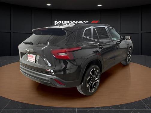 Mosaic Black Metallic 2025 Chevrolet Trax FWD 2RS