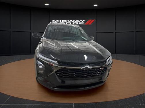 Mosaic Black Metallic 2025 Chevrolet Trax FWD 2RS