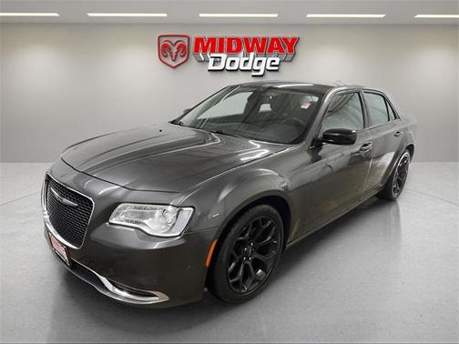 2020 Chrysler 300 Touring