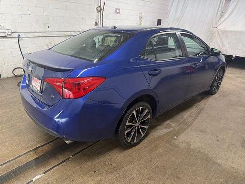 Blue Crush Metallic 2017 Toyota Corolla SE
