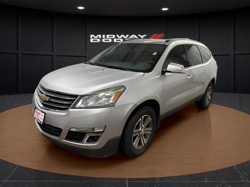 Silver Ice Metallic 2017 Chevrolet Traverse 2LT