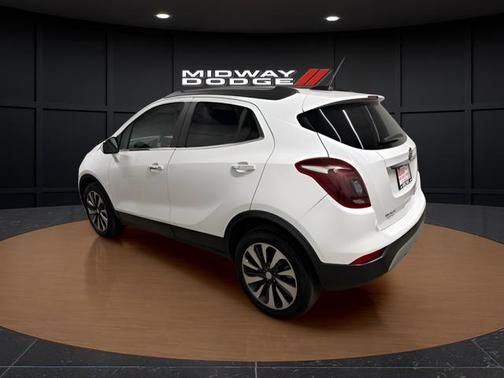 Summit White 2018 Buick Encore Preferred II