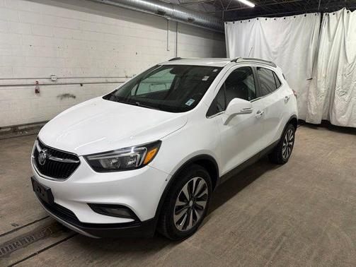 Summit White 2018 Buick Encore Preferred II
