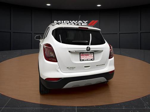 Summit White 2018 Buick Encore Preferred II