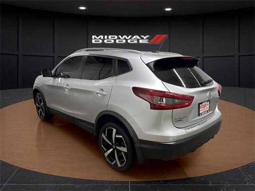 2022 Nissan Rogue Sport SL