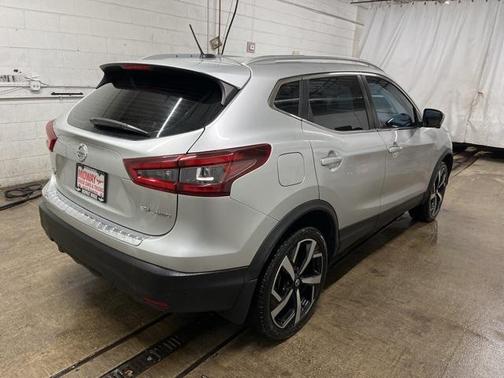 2022 Nissan Rogue Sport SL