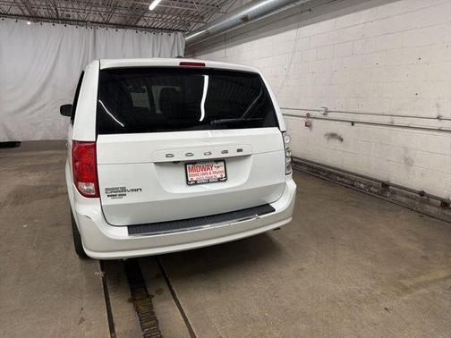 White Knuckle Clearcoat 2019 Dodge Grand Caravan SE