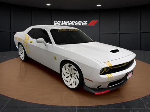 White Knuckle Clearcoat 2022 Dodge Challenger GT