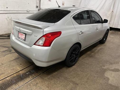 2019 Nissan Versa 1.6 SV