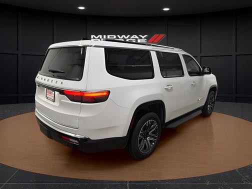 Bright White Clearcoat 2025 Jeep Wagoneer Carbide 4x4