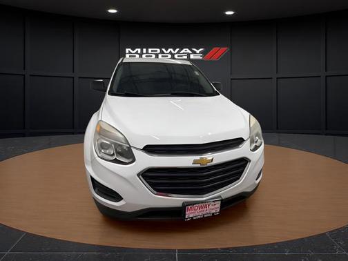 Summit White 2017 Chevrolet Equinox LS