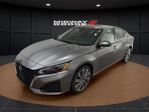 Gun Metallic 2023 Nissan Altima 2.5 SL