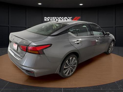 Gun Metallic 2023 Nissan Altima 2.5 SL
