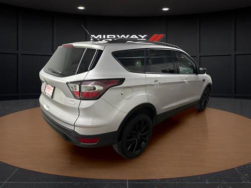 Ruby Red Metallic Tinted Clearcoat 2017 Ford Escape SE