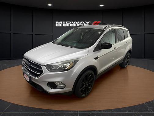 Ruby Red Metallic Tinted Clearcoat 2017 Ford Escape SE